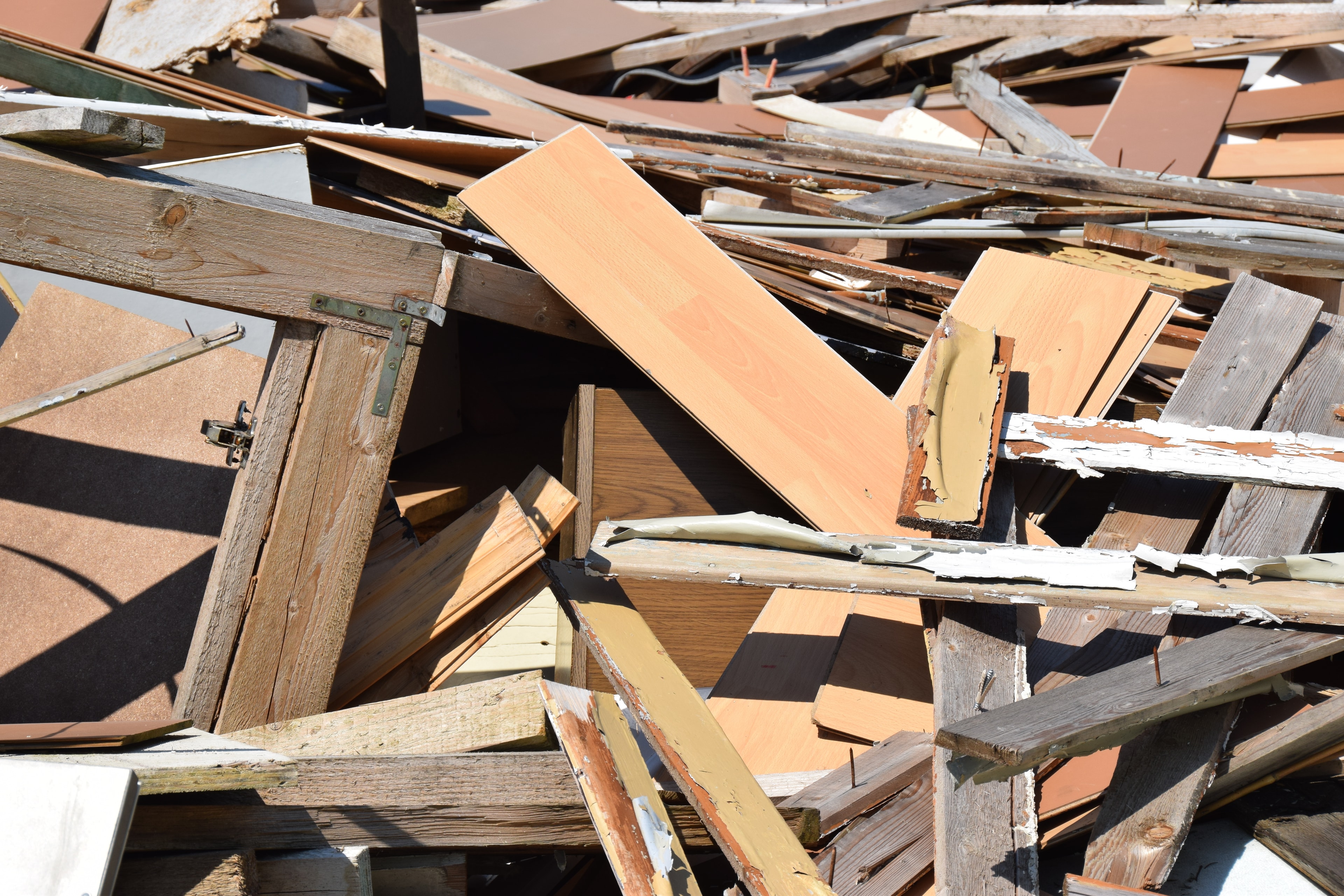 img_mission_monitor-for-furniture-pact