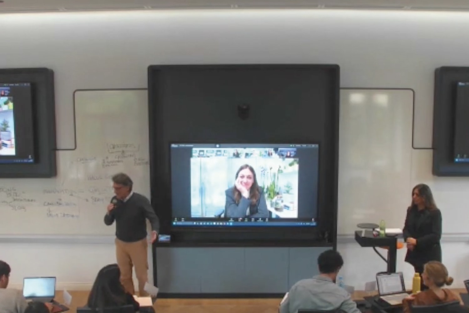 Live SDA Bocconi's EMMS Experience: Rome; Marketing Creativity and Innovation: Consumer Insights and Ideation