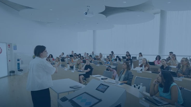 MAFED - Digital Strategy in partnership with Yoox Net-A-Porter Group